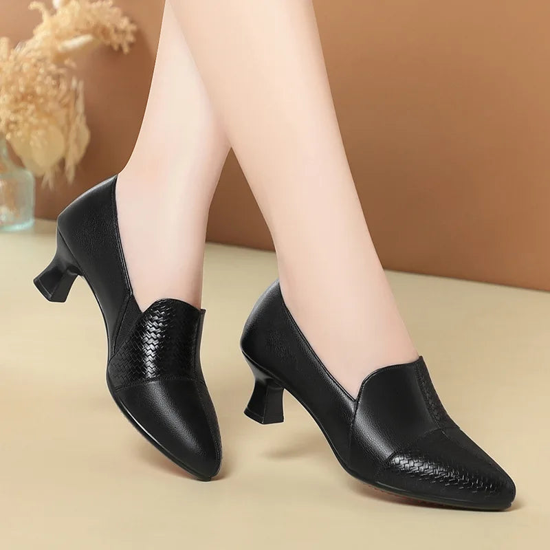 ALTAY Kitten Heel Heels